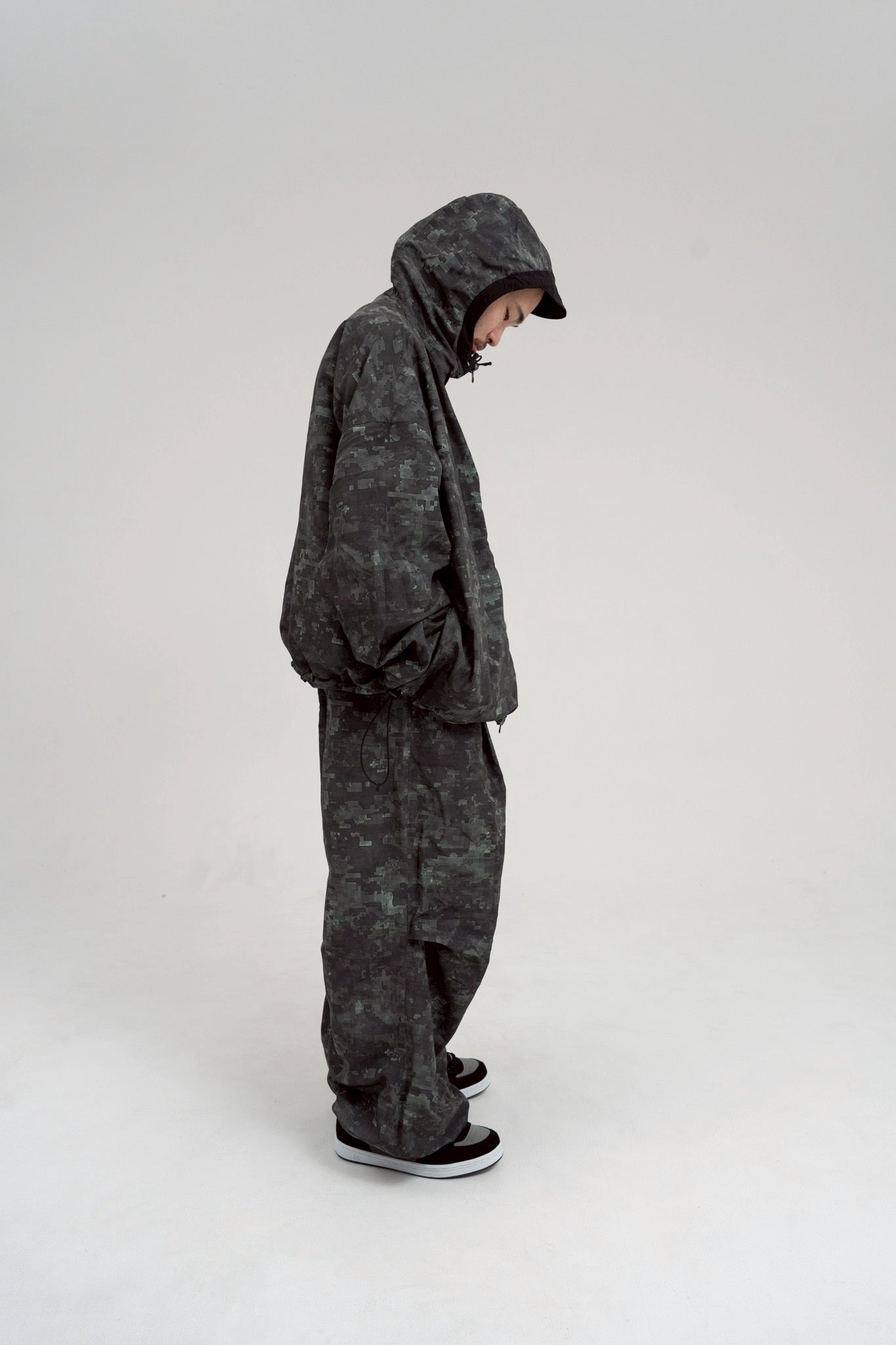REVERSIBLE CARGO PANTS (black)