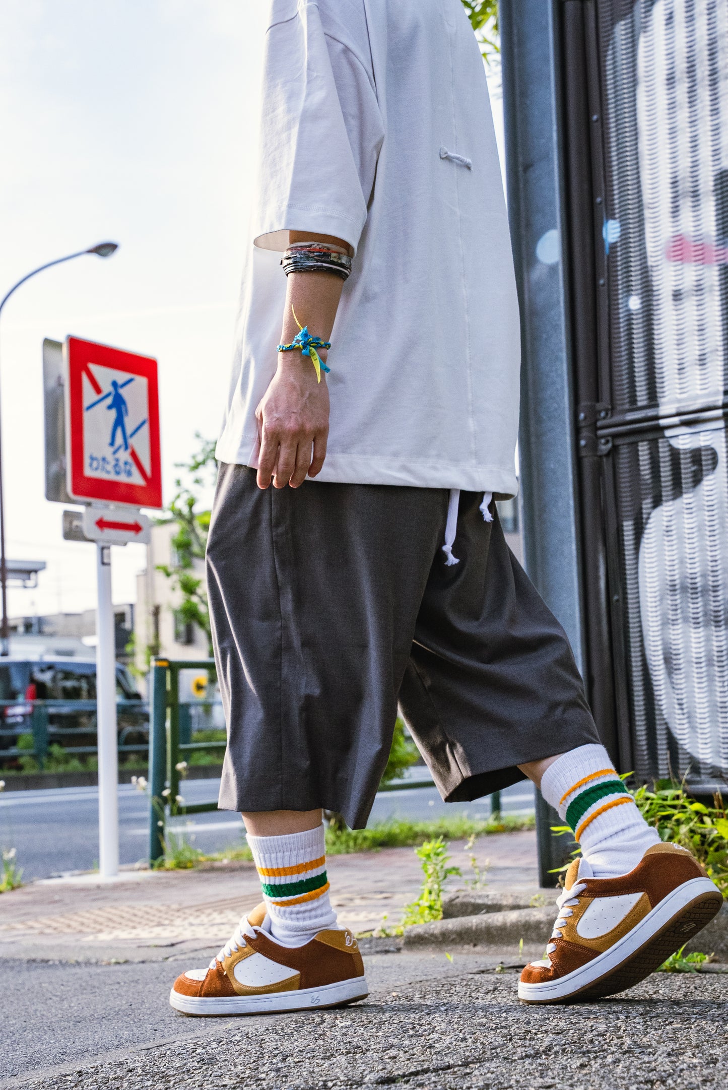 B.B SHORT PANTS (gray)