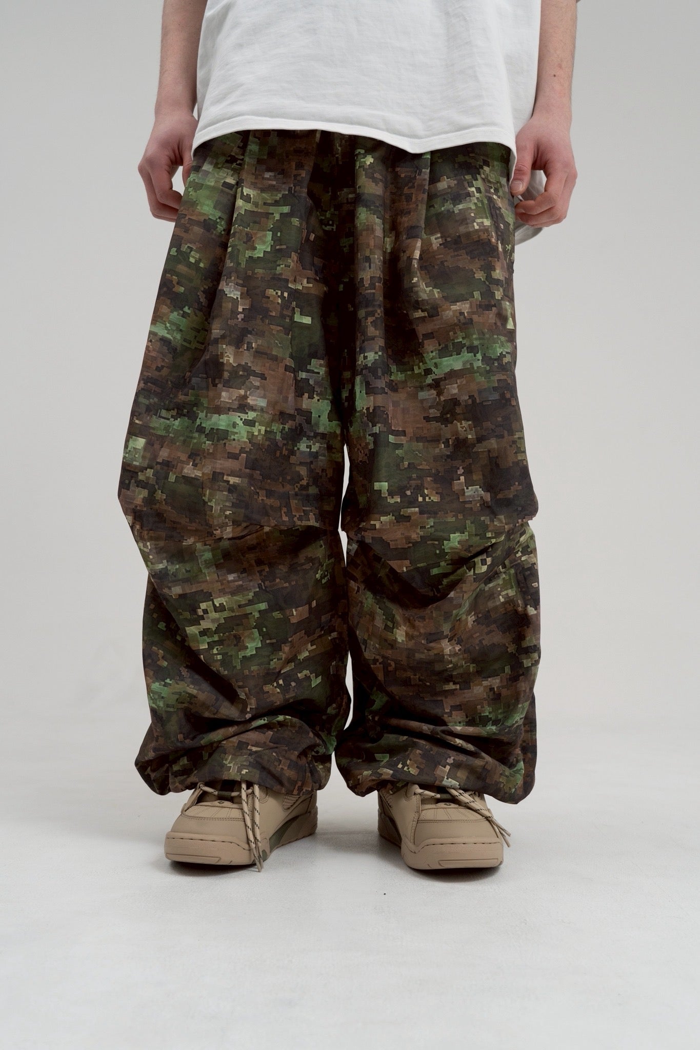REVERSIBLE CARGO PANTS (khaki)