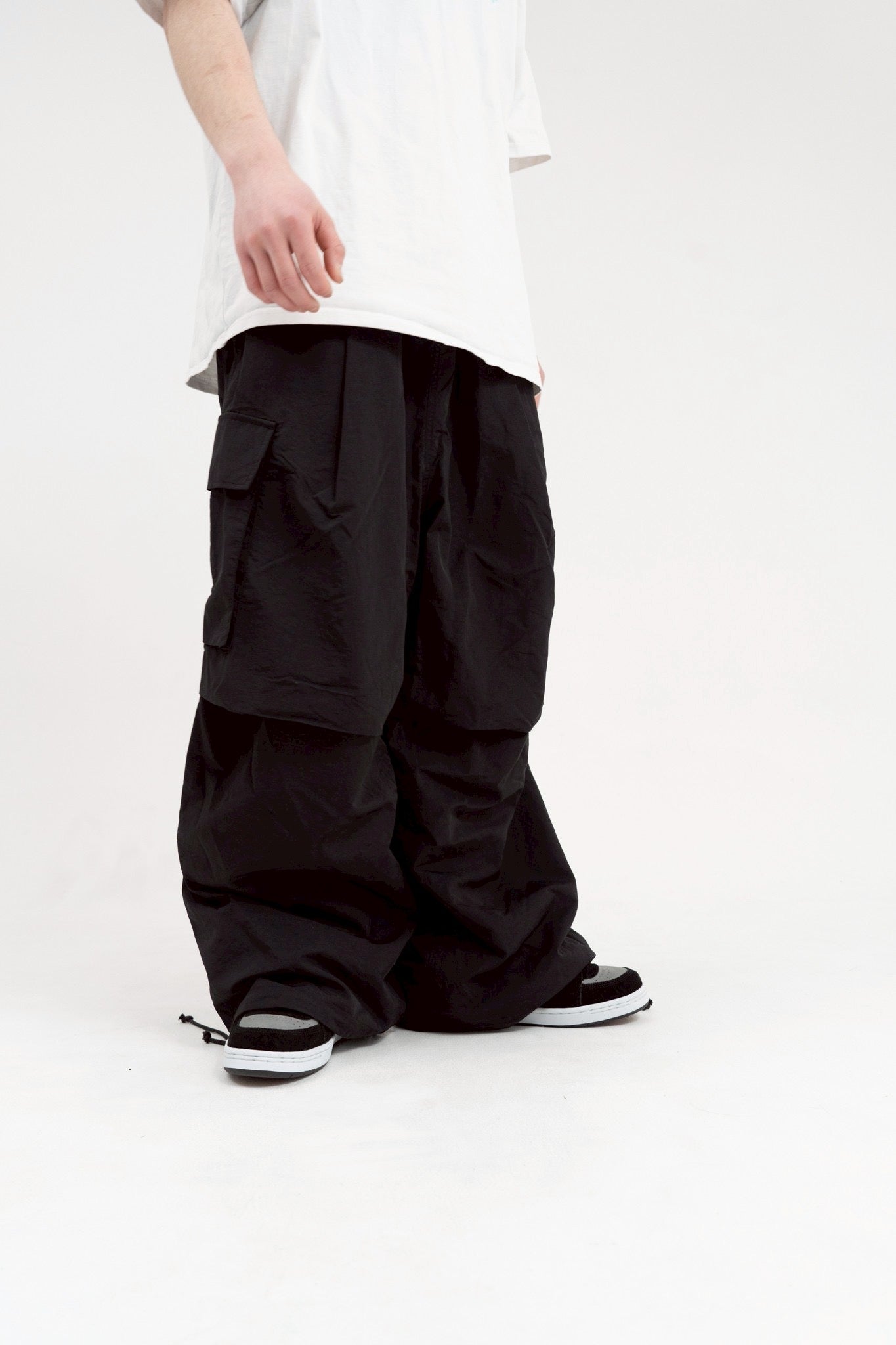 REVERSIBLE CARGO PANTS (black)