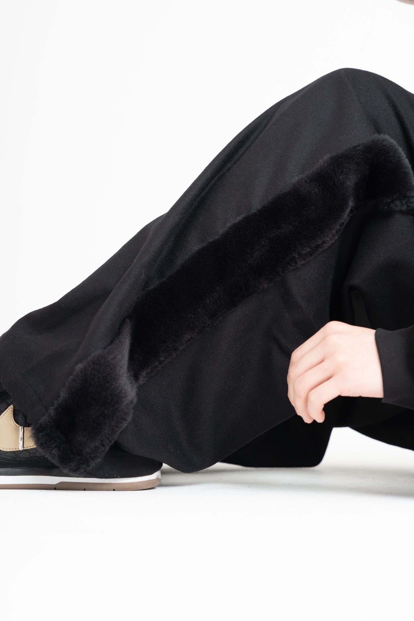 FUR FUR FUR PANTS (black)
