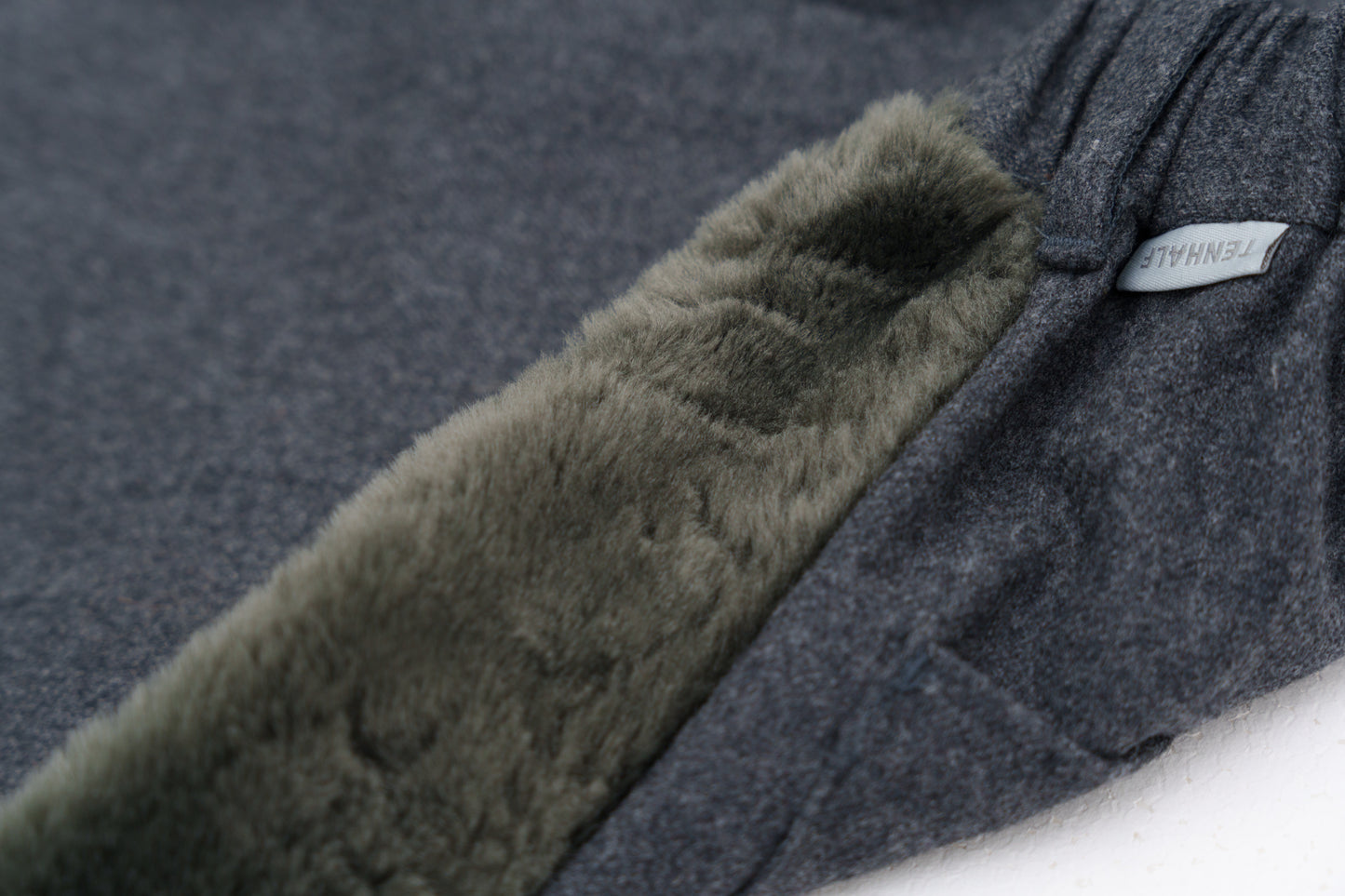 FUR FUR FUR PANTS (gray)