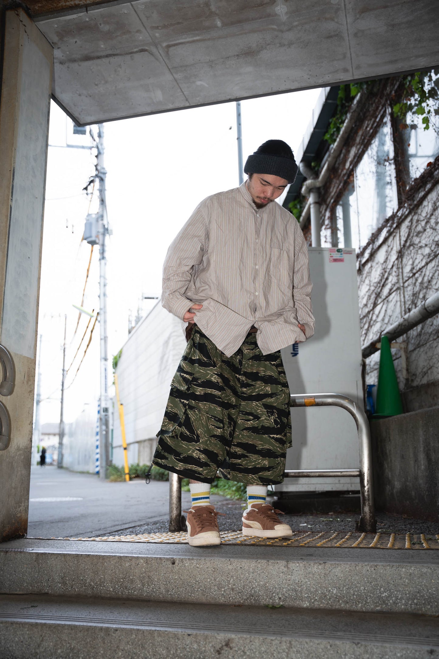 CARGO SHORT PANTS (tiger)