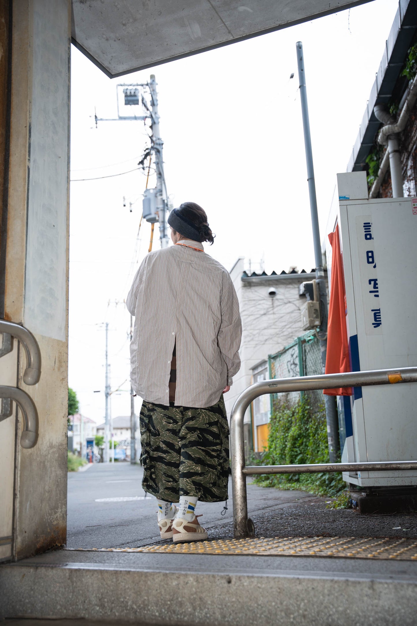 CARGO SHORT PANTS (tiger)